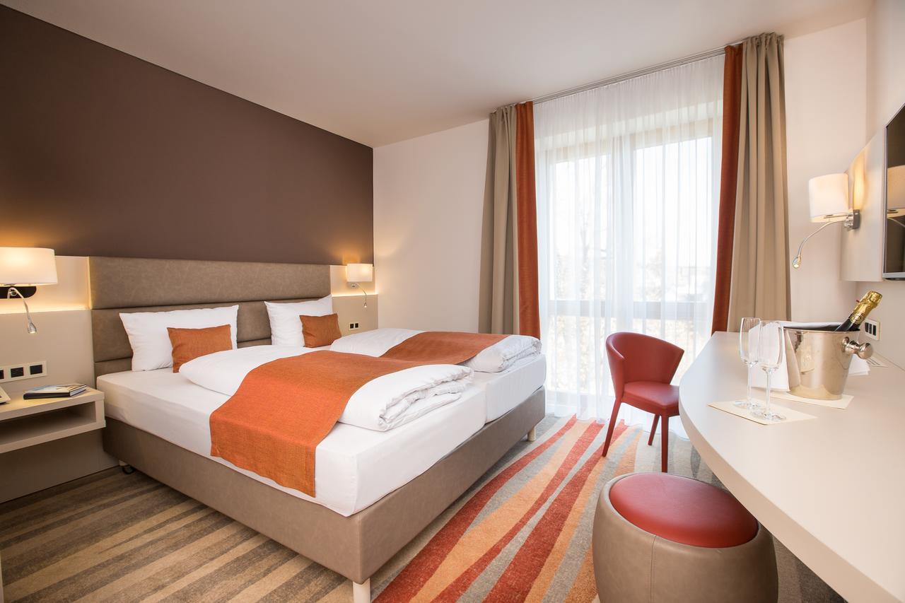 Hotel Kapuzinerhof Biberach an der Riß Exteriör bild