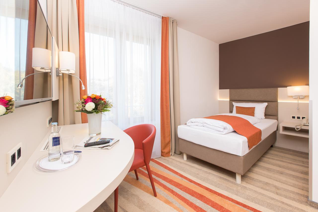 Hotel Kapuzinerhof Biberach an der Riß Exteriör bild